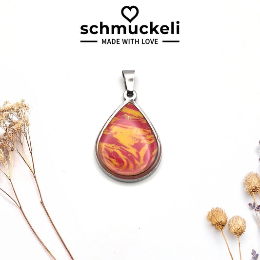 Tropfen Anhänger Feuerglanz – Handgemachter Unikat-Schmuck aus Edelstahl mit leuchtendem Polymer Clay Inlay, versiegelt mit glänzendem Harz - mit 45 cm langer Edelstahlkette