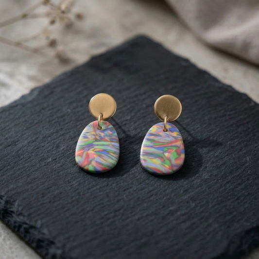 Farbwind – Bunte, ovale Marmorierte Ohrringe aus Polymer Clay
