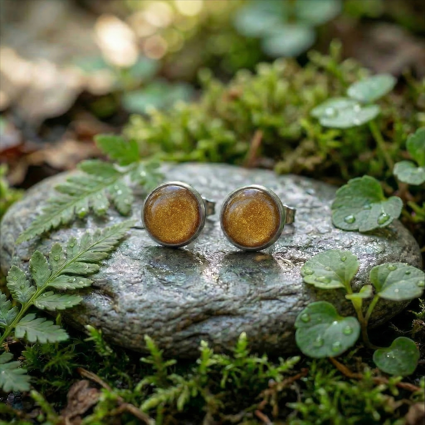 Marmorierte Ohrstecker in Gold | Größe M (10 mm)