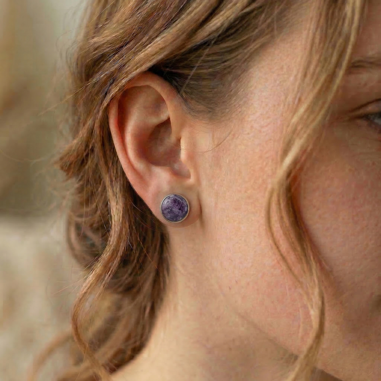 Marmorierte Ohrstecker in Violett | Größe M (10 mm)