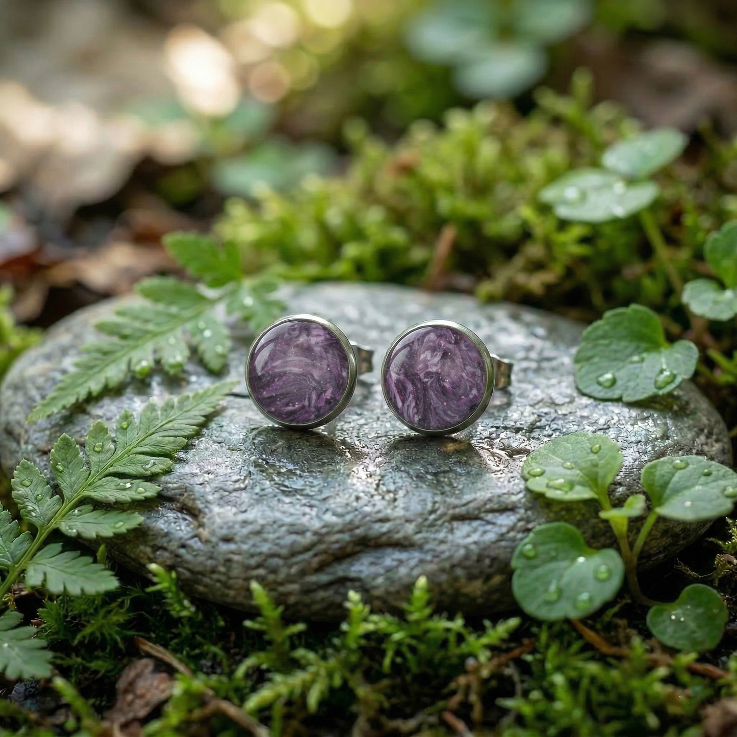 Marmorierte Ohrstecker in Violett | Größe L (12 mm)