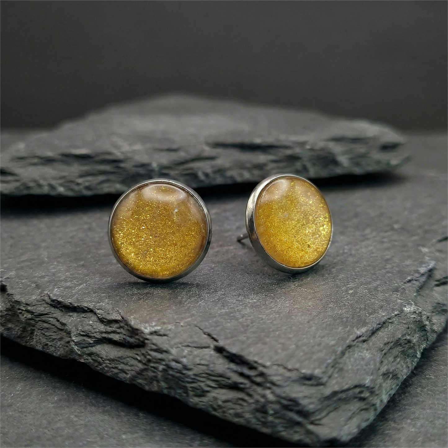 Marmorierte Ohrstecker in Gold | Größe L (12 mm)