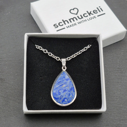 Tropfen Anhänger Saphira – Mystischer Glanz in Blau - mit 45 cm langer Edelstahlkette