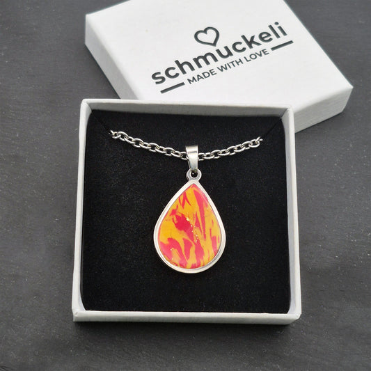 Tropfen Anhänger Sommersinn – Kettenanhänger in sonniger Marmoroptik, handgefertigt aus Edelstahl & Polymer Clay - mit 45 cm langer Edelstahlkette