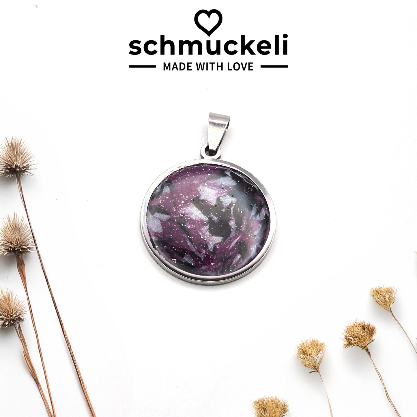 Runder Anhänger Galaxia – Handgefertigter Schmucktraum im Edelstahlrahmen, versiegelt mit glänzendem Harz - mit 45 cm langer Edelstahlkette