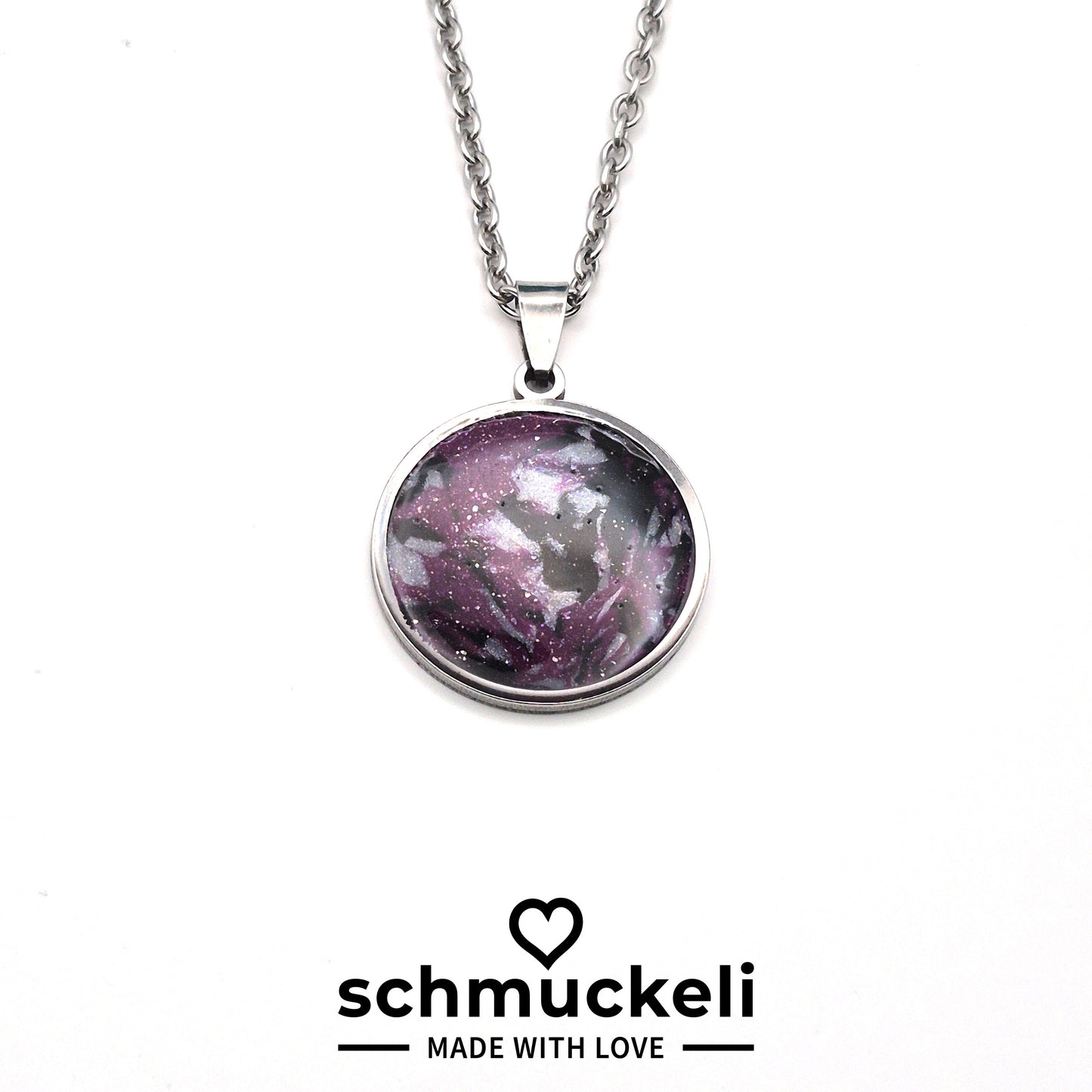 Runder Anhänger Galaxia – Handgefertigter Schmucktraum im Edelstahlrahmen, versiegelt mit glänzendem Harz - mit 45 cm langer Edelstahlkette
