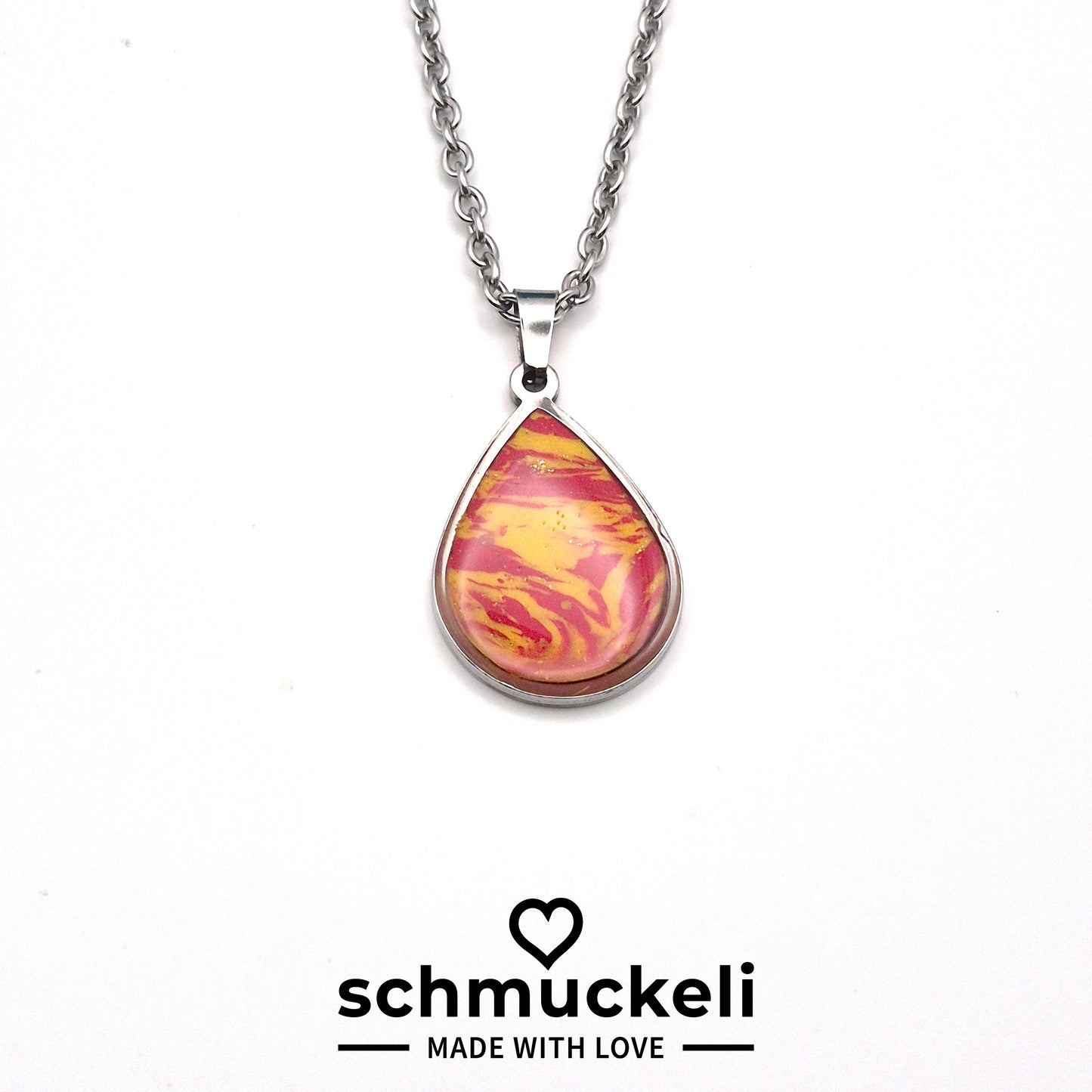 Tropfen Anhänger Feuerglanz – Handgemachter Unikat-Schmuck aus Edelstahl mit leuchtendem Polymer Clay Inlay, versiegelt mit glänzendem Harz - mit 45 cm langer Edelstahlkette
