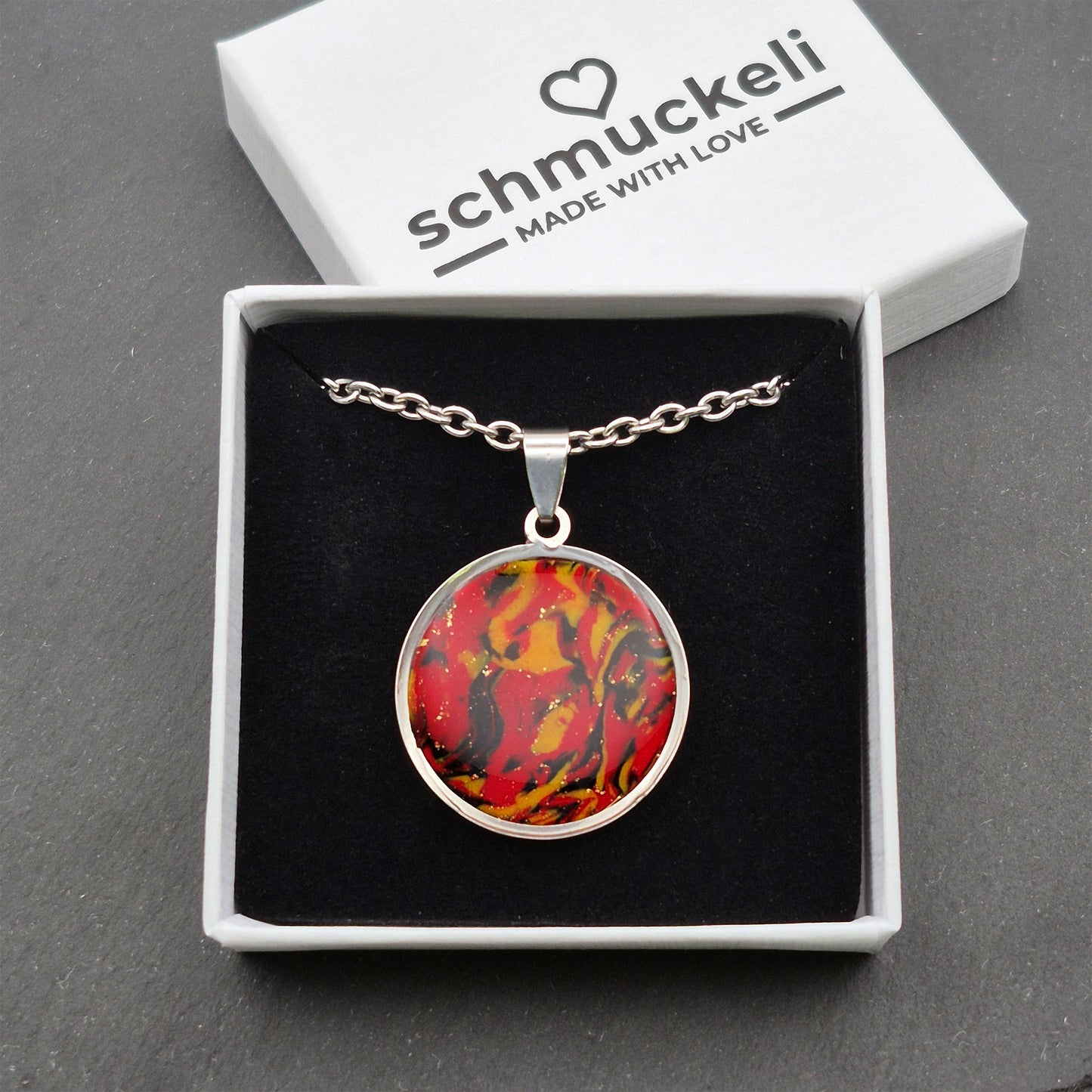 Runder Anhänger Herzglut – Anhänger der Leidenschaft - mit 45 cm langer Edelstahlkette