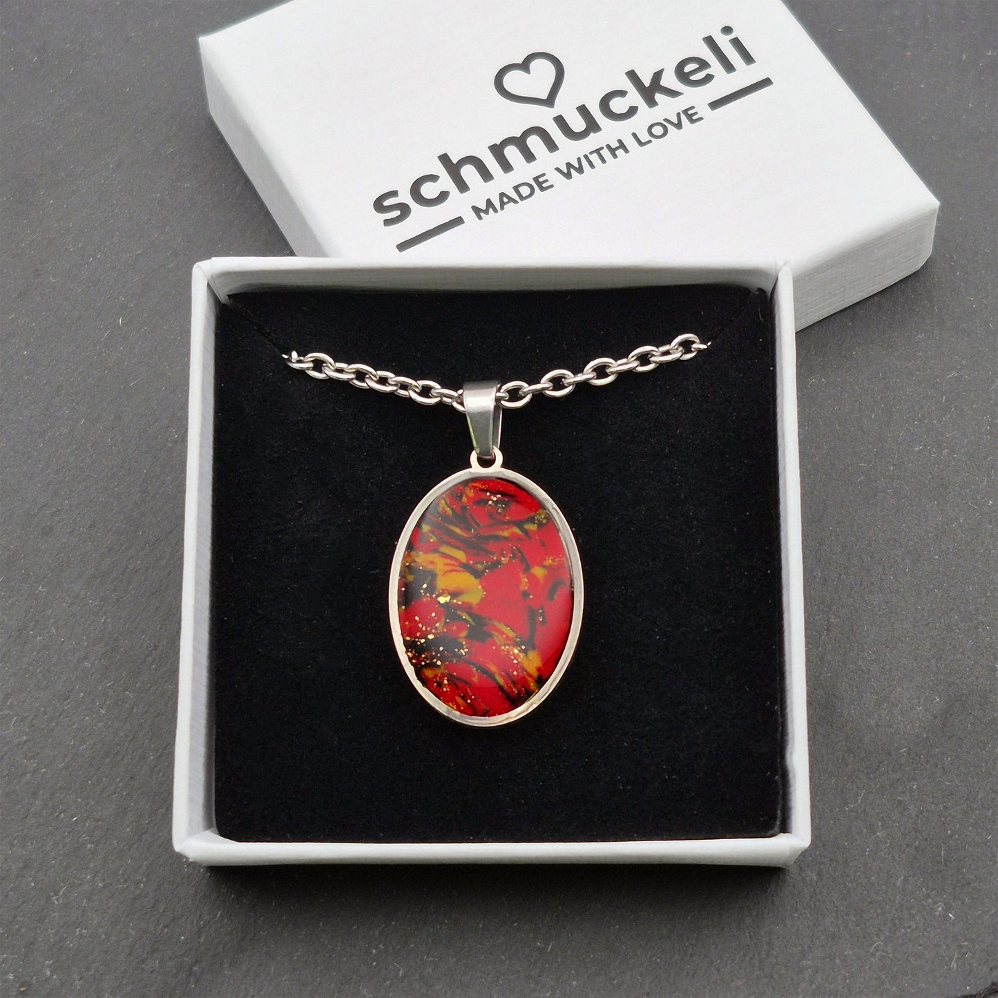 Ovaler Anhänger Herzglut – Anhänger der Leidenschaft - mit 45 cm langer Edelstahlkette