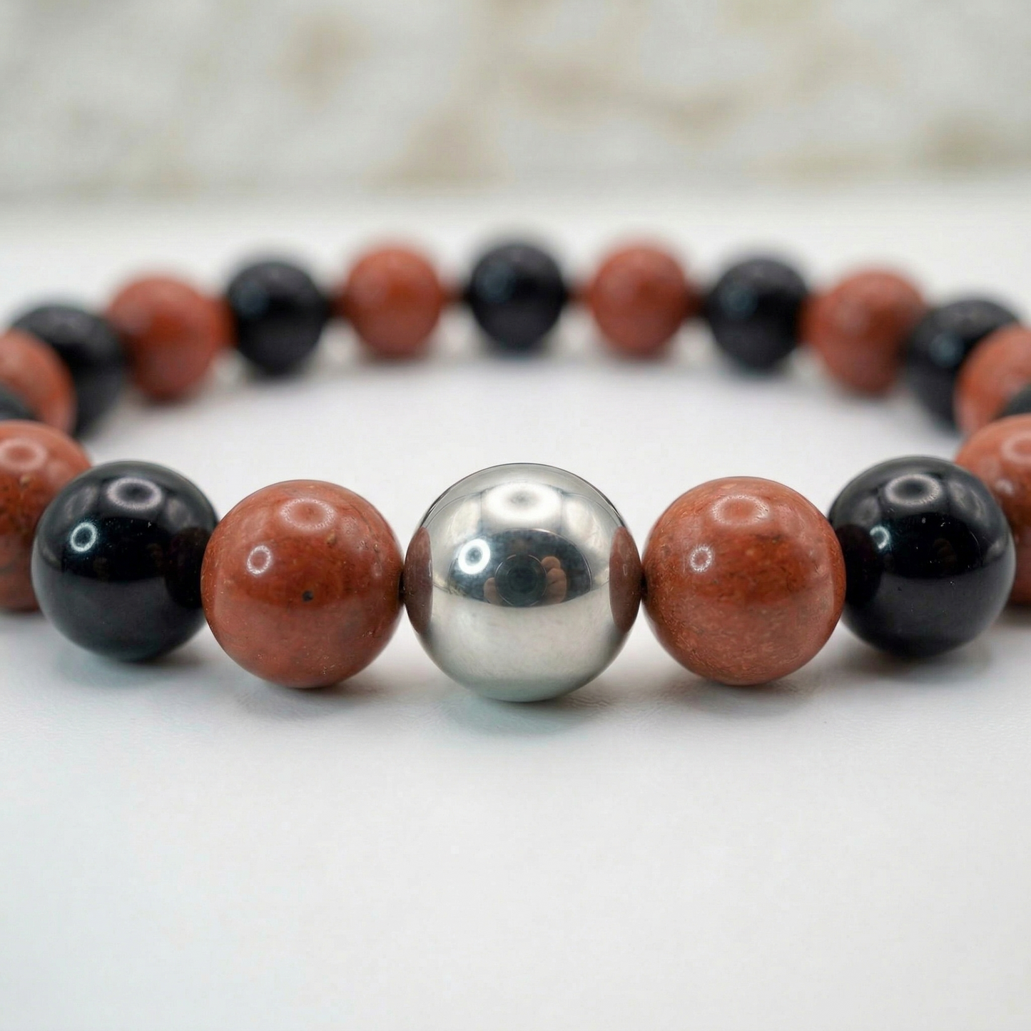 Urkraft & Schutz – Armband aus Obsidian & Rotem Jaspis mit Edelstahl-Akzent