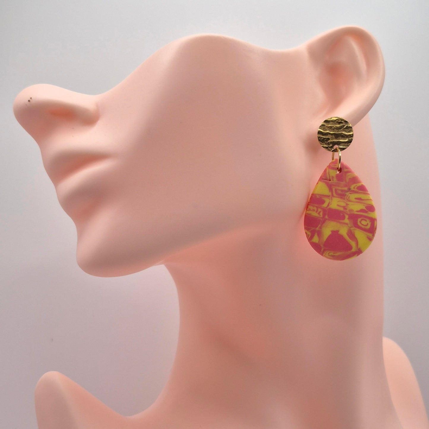 Sonnenglanz – Leichte Ohrringe in Sonnenfarben, handmade & einzigartig