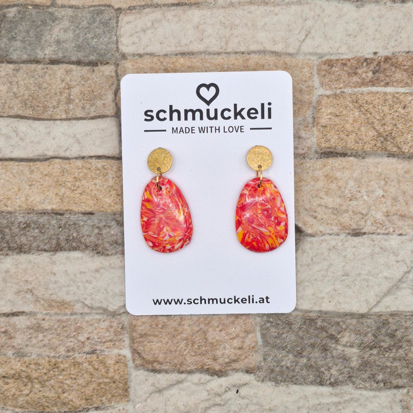 Sonnenfunkeln – Rote Statement-Ohrringe mit Goldakzenten