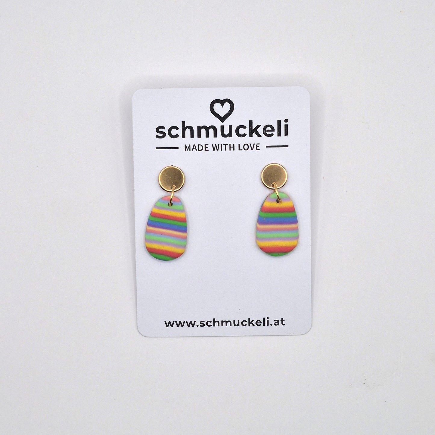 Regenfreude – Ovale Ohrringe in Regenbogenfarben aus Polymer Clay