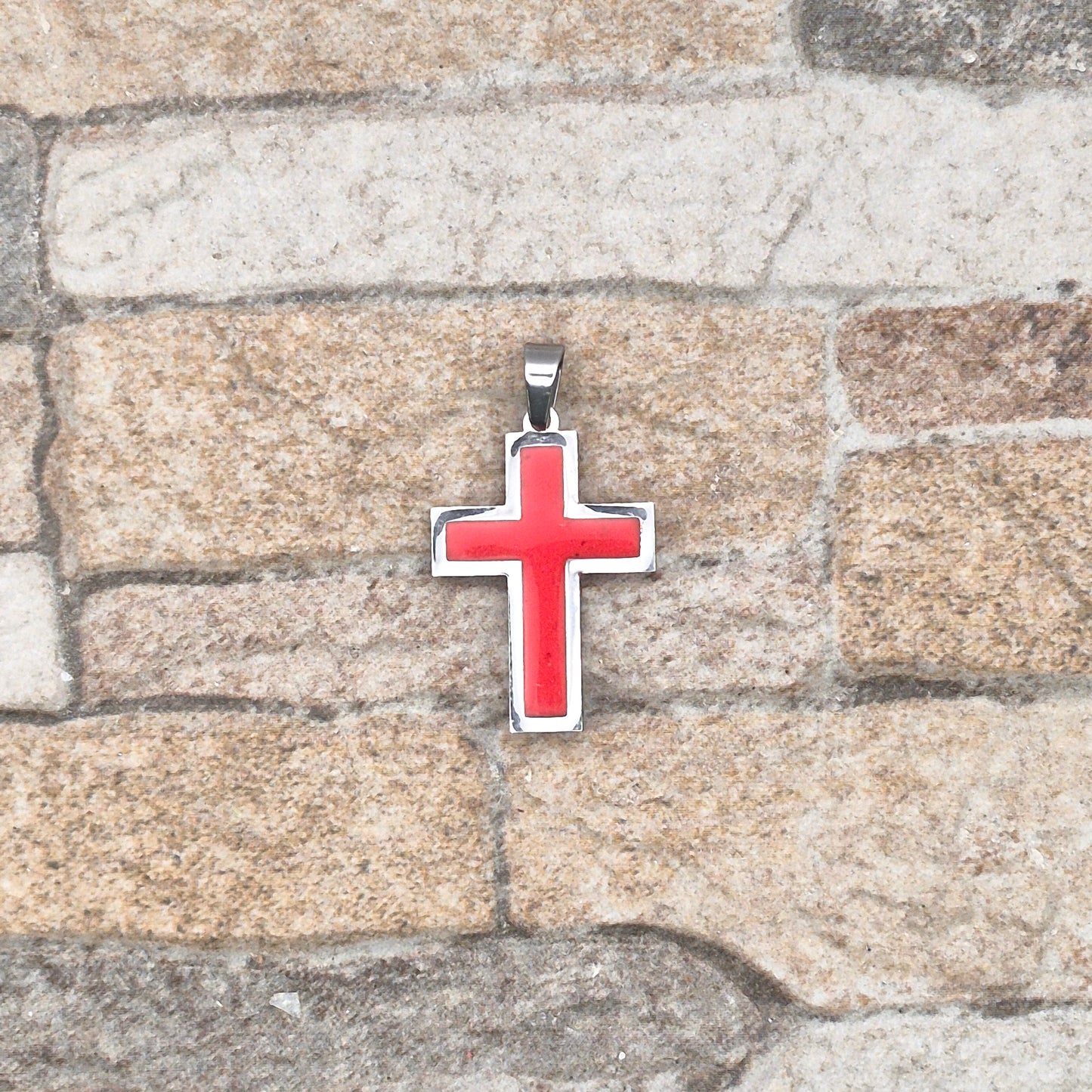 Kraftkreuz Glanzrot – Roter Kreuzanhänger aus Edelstahl & Polymer Clay - mit 45 cm langer Edelstahlkette