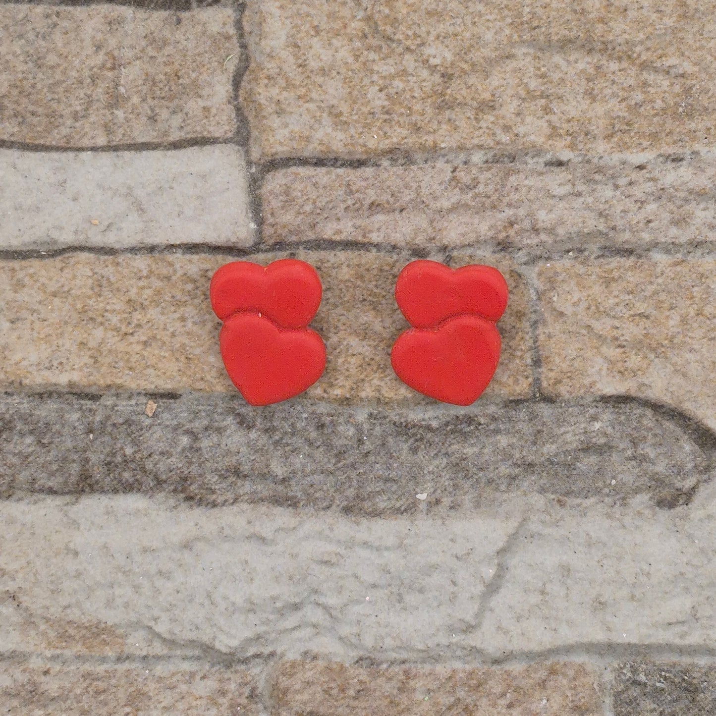 Herzduett - Rote Ohrringe aus Polymer Ton in Doppelherzform